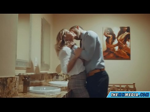 ❤️ Když vás na veřejných záchodcích svádí prsatá blondýna. ️❌  Sex u nás cs.vbdsm.ru ❌️